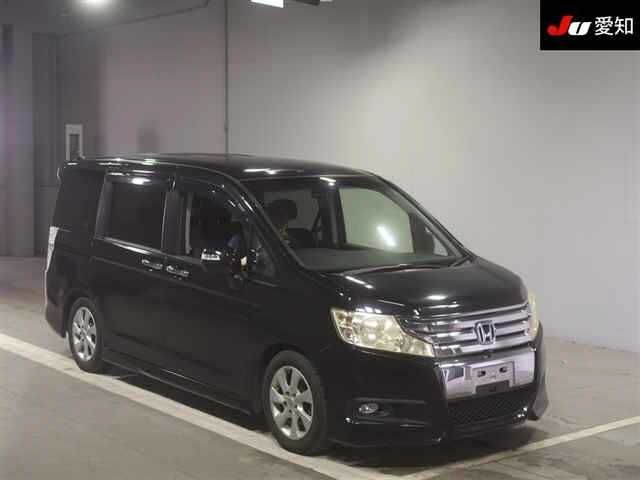 30570 HONDA STEP WAGON RK5 2011 г. (JU Aichi)